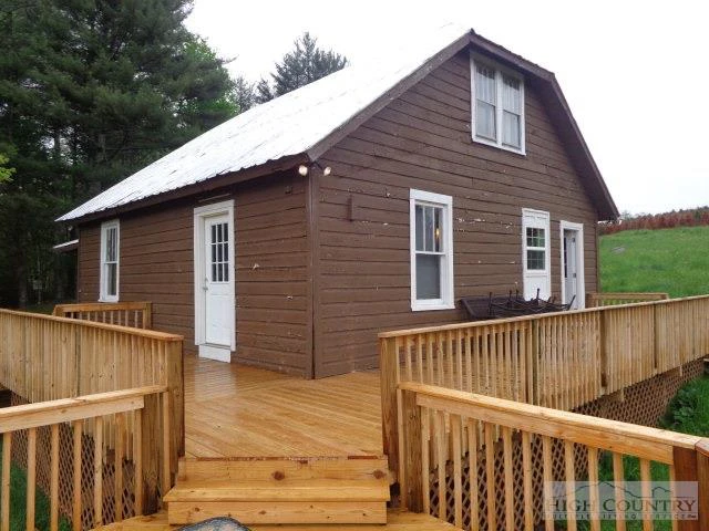 Image number 12 for the current listing