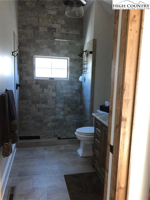 Image number 6 for the current listing