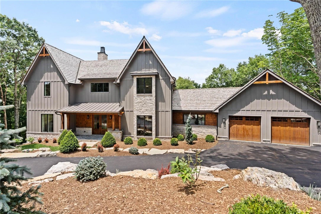 Image number 2 for the current listing