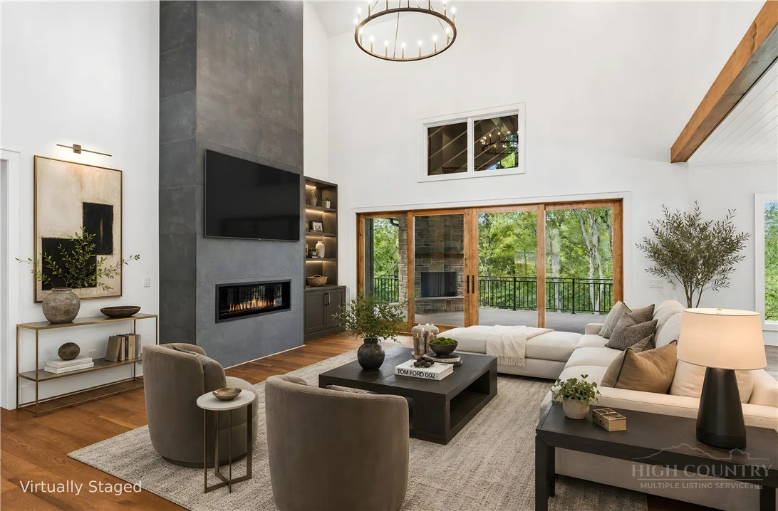 Image number 7 for the current listing