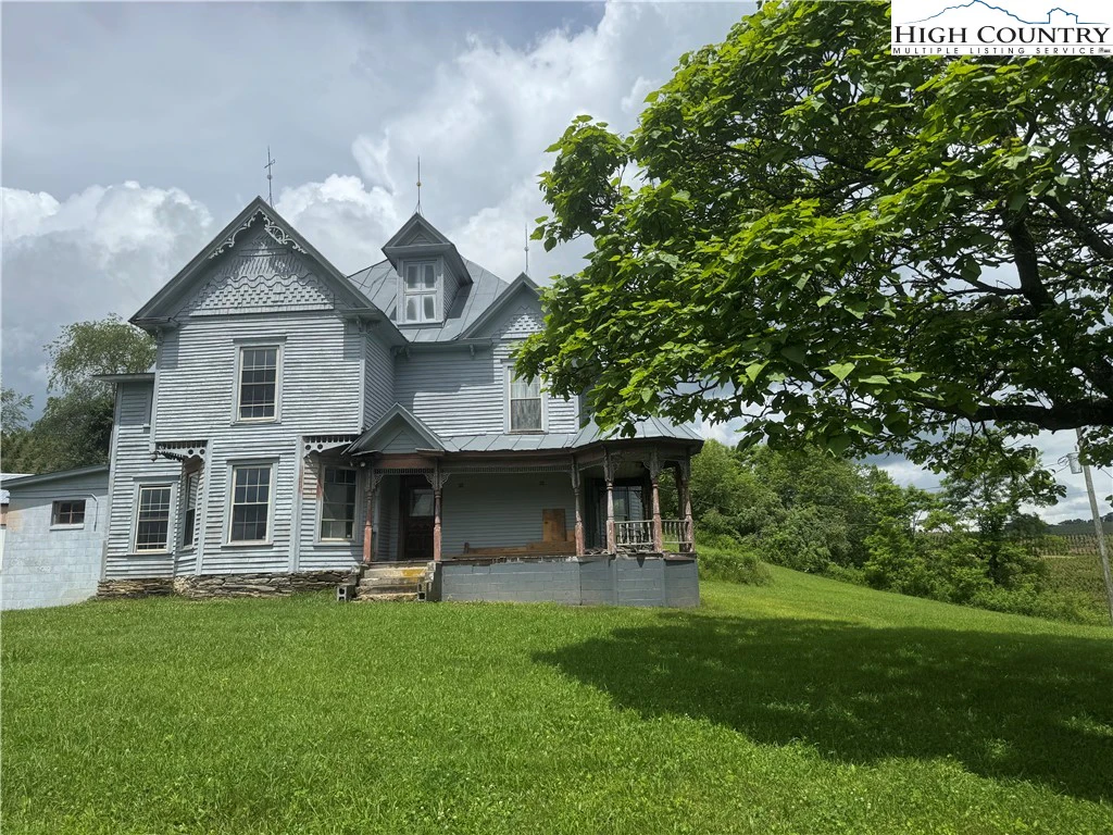 Image number 29 for the current listing