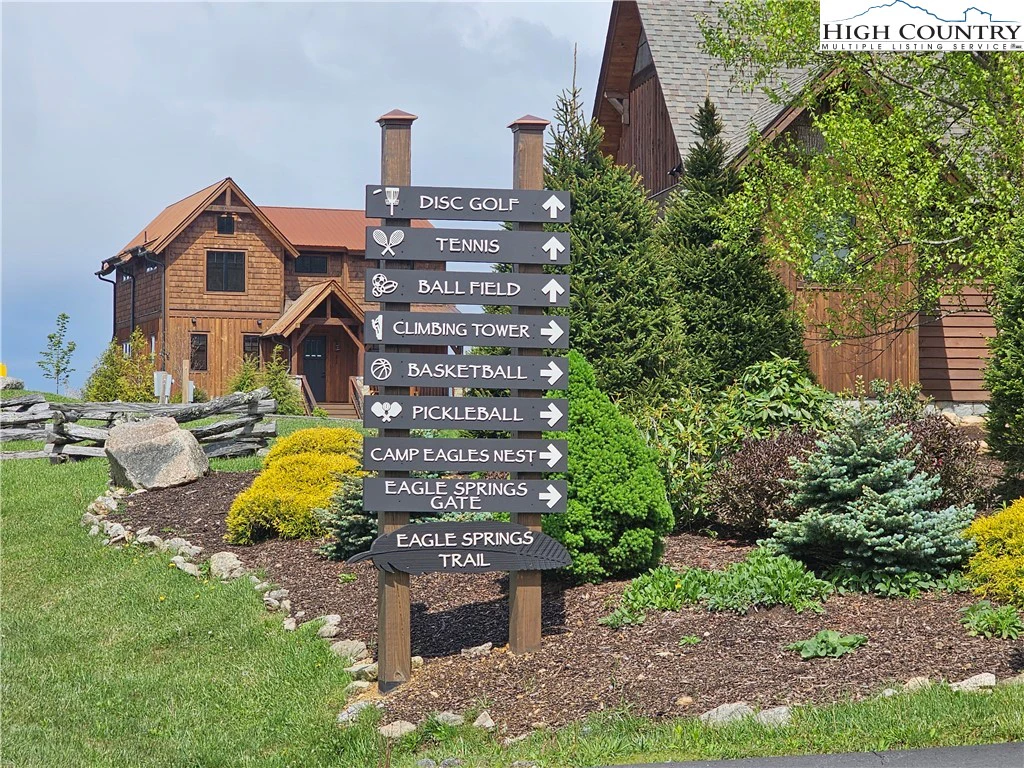Image number 1 for the current listing