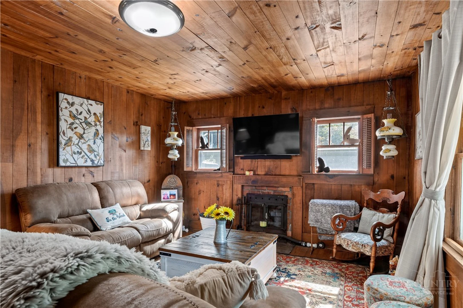 Image number 16 for the current listing