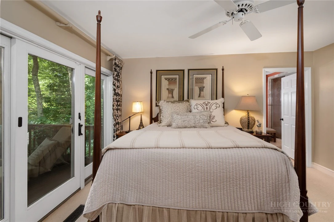 Image number 11 for the current listing