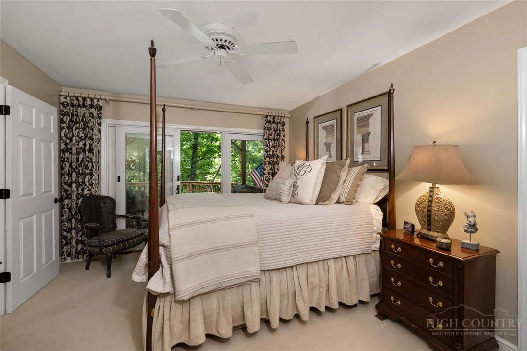 Image number 12 for the current listing