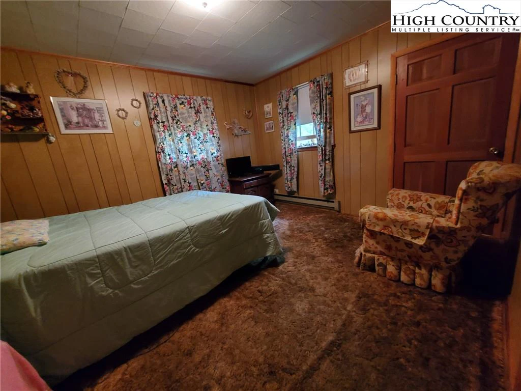Image number 2 for the current listing