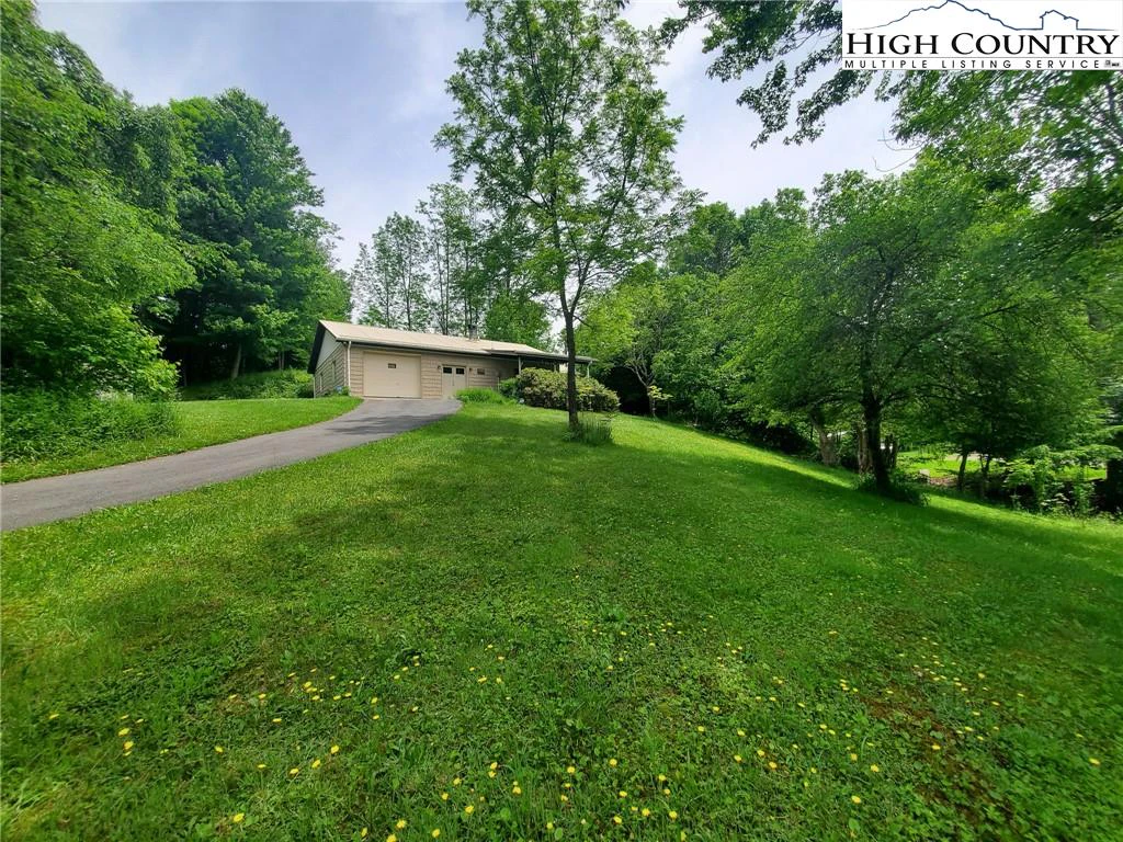Image number 9 for the current listing