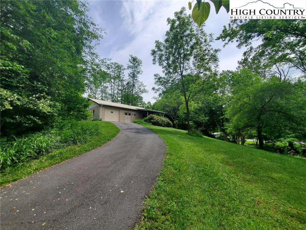 Image number 6 for the current listing