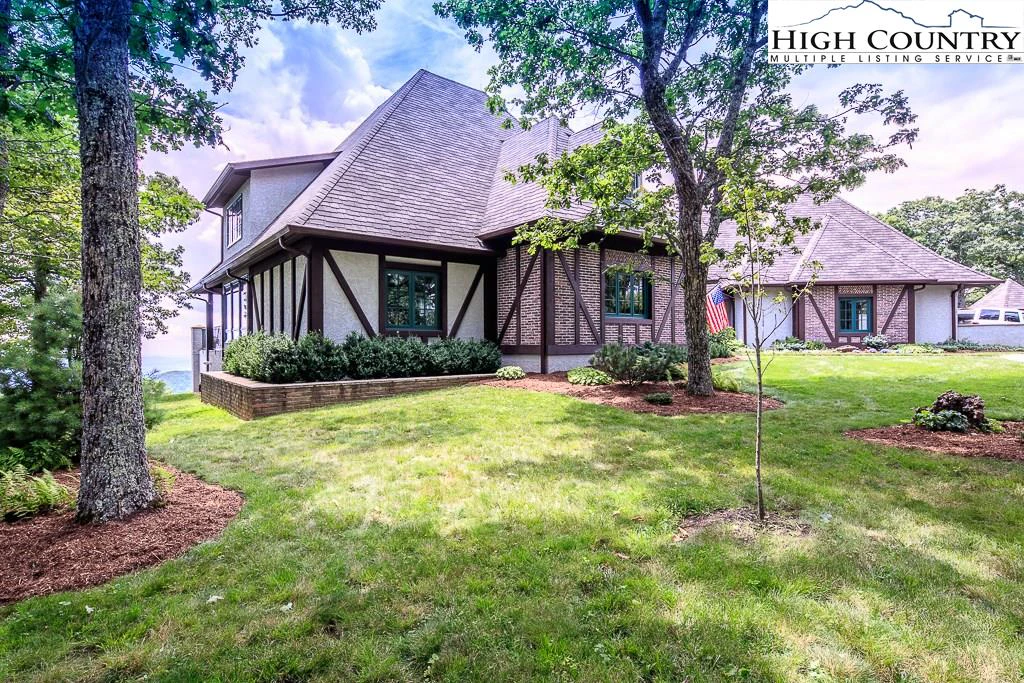 Image number 19 for the current listing