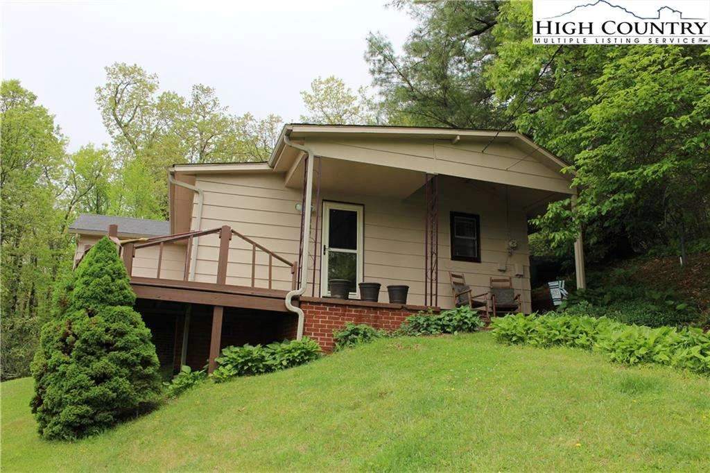 Image number 10 for the current listing