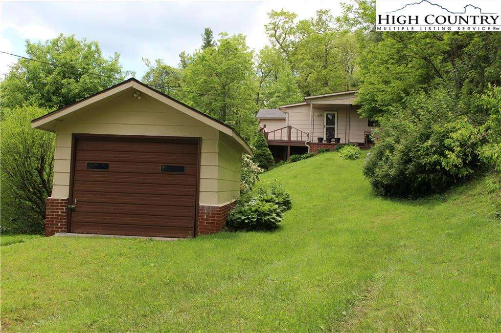 Image number 3 for the current listing