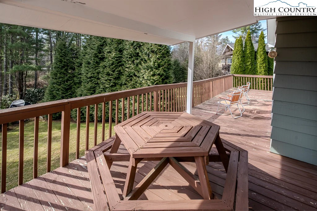 Image number 7 for the current listing