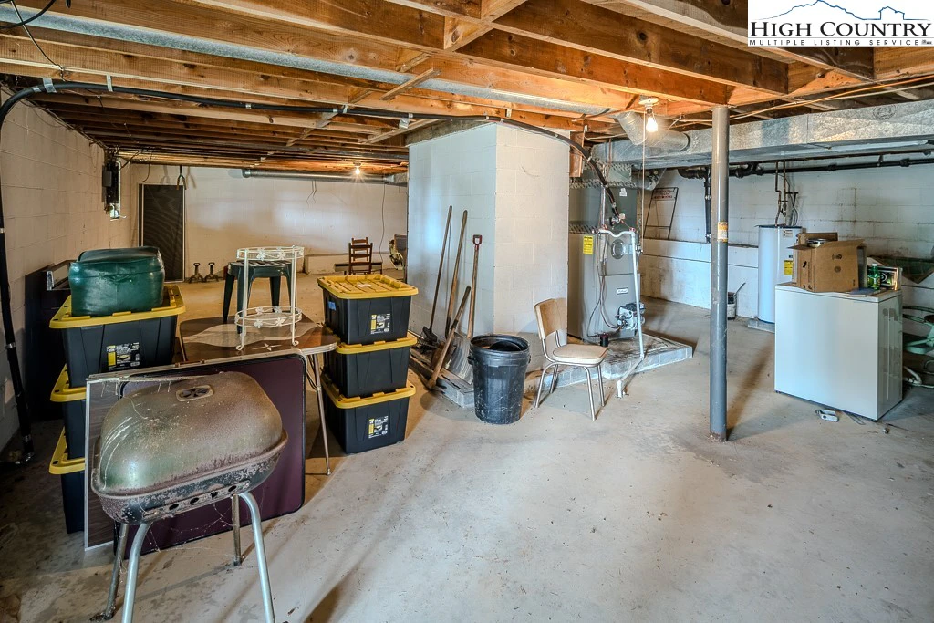 Image number 2 for the current listing
