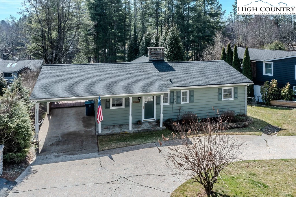 Image number 16 for the current listing
