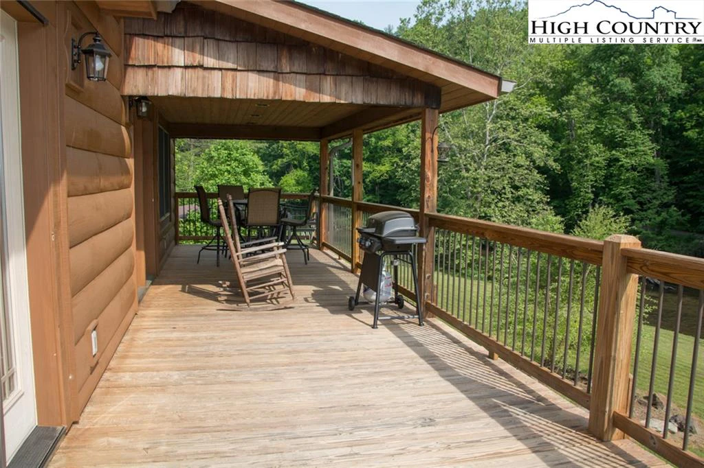 Image number 8 for the current listing