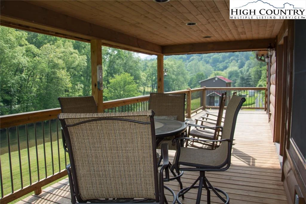 Image number 9 for the current listing