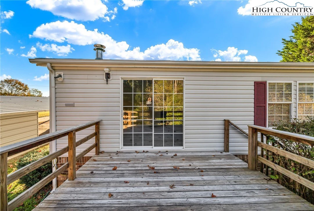 Image number 20 for the current listing