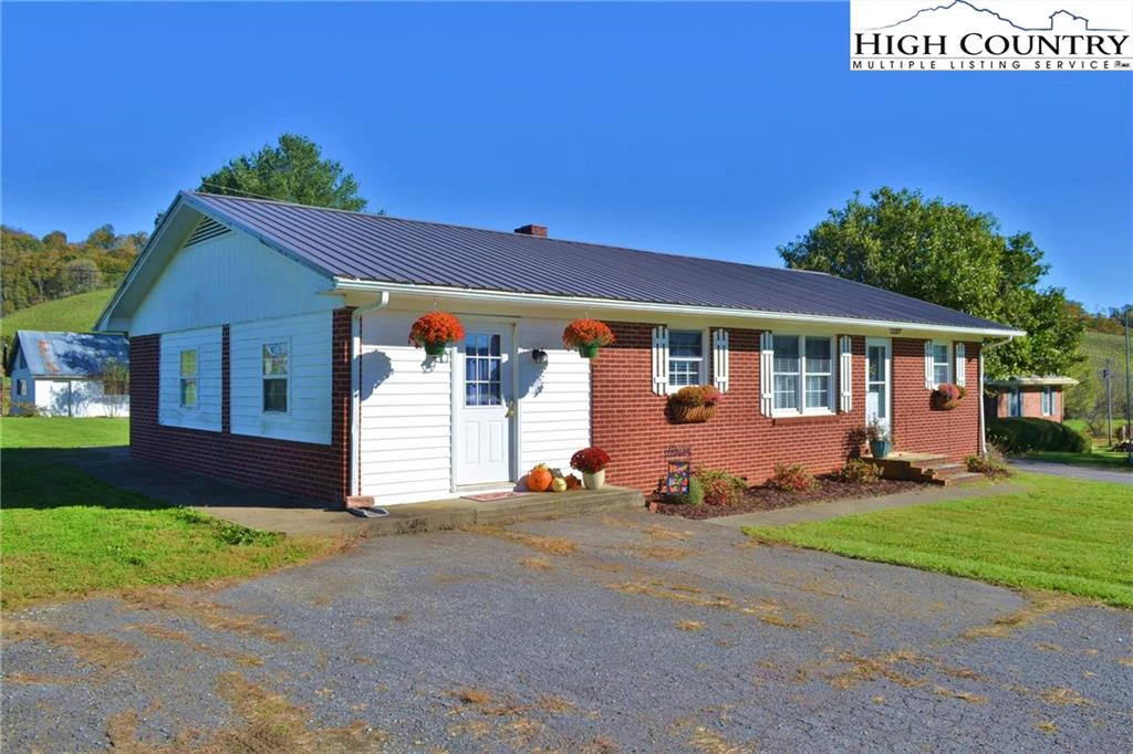 Image number 3 for the current listing
