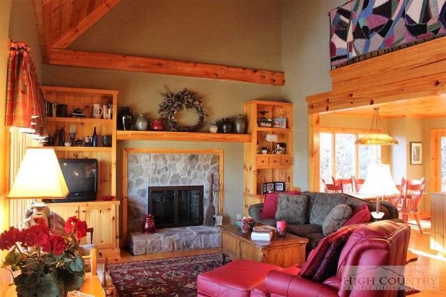 Image number 8 for the current listing