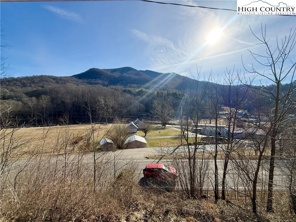 Image number 16 for the current listing
