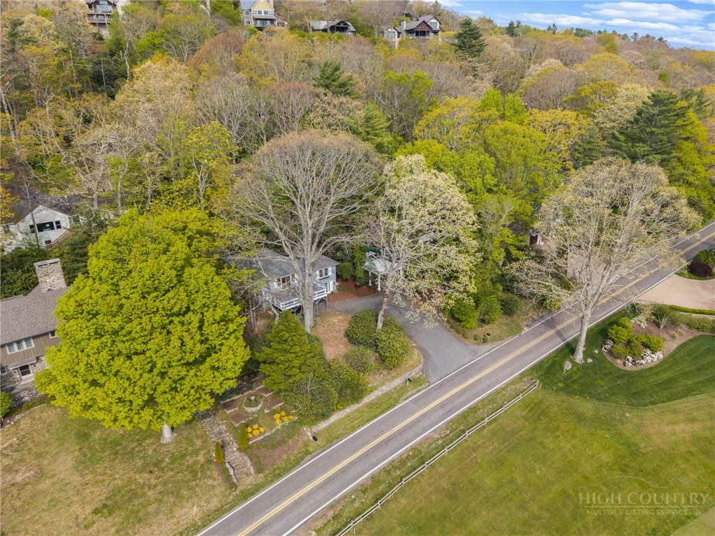 Image number 2 for the current listing