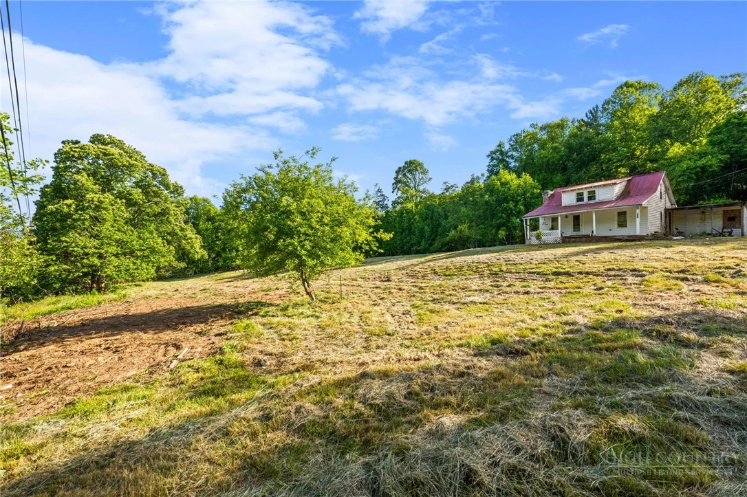 Image number 21 for the current listing