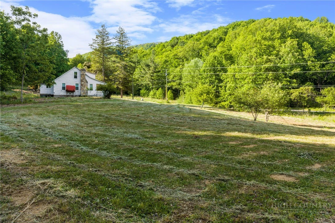 Image number 13 for the current listing