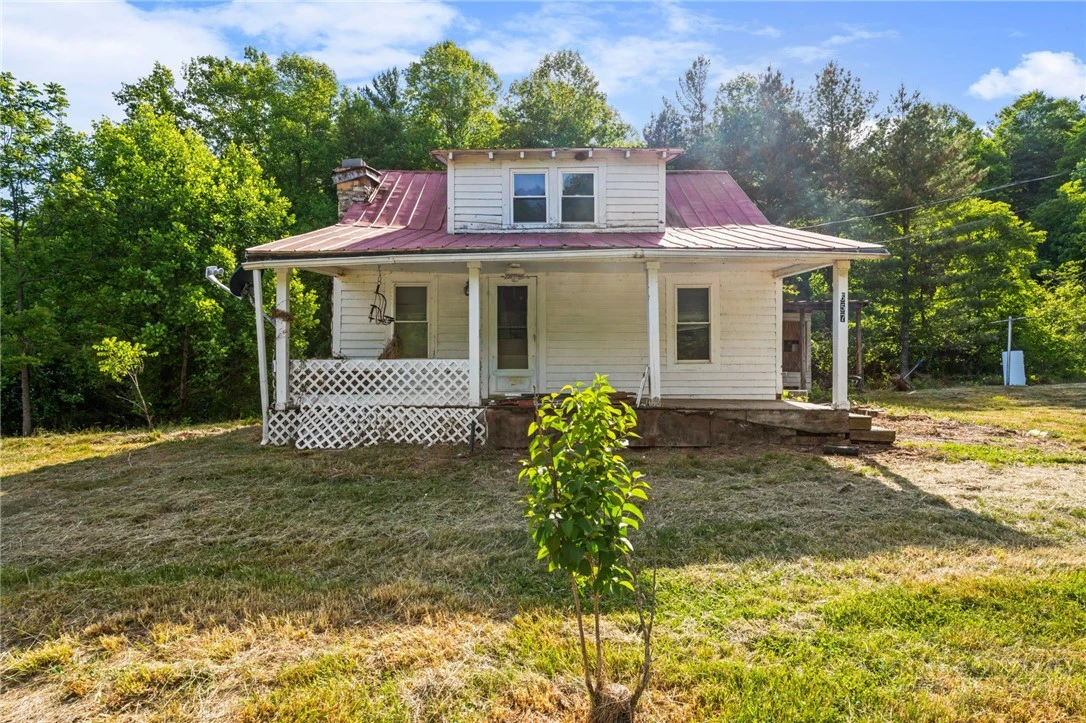 Image number 10 for the current listing