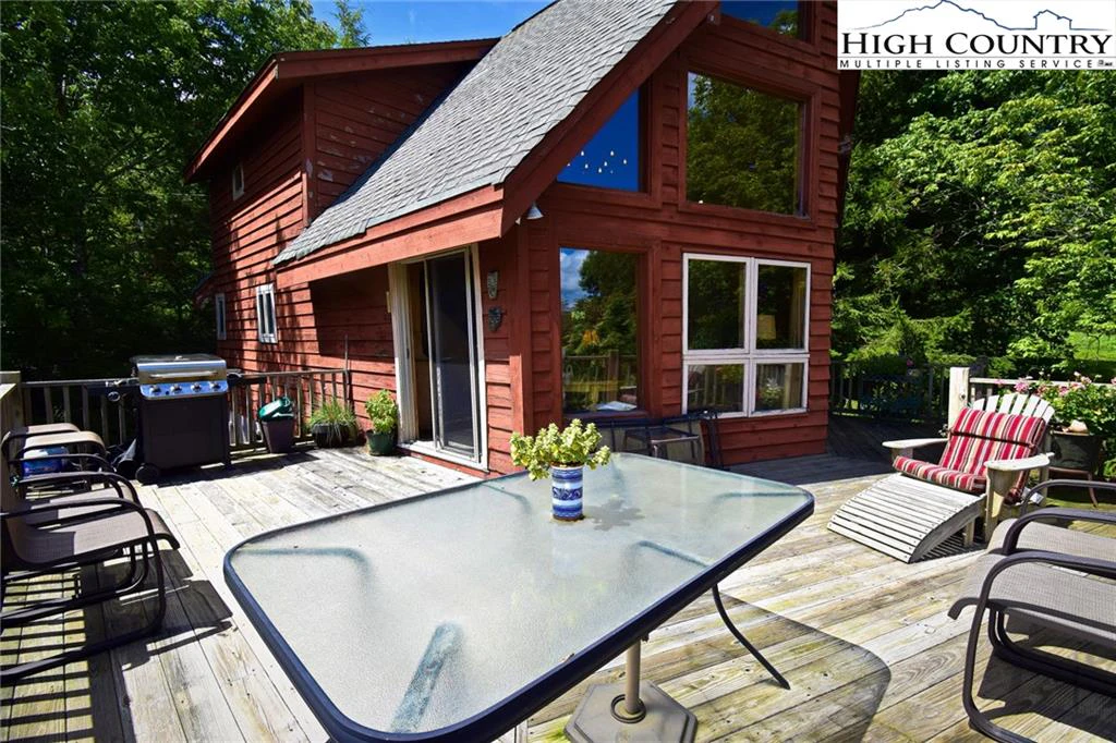 Image number 1 for the current listing