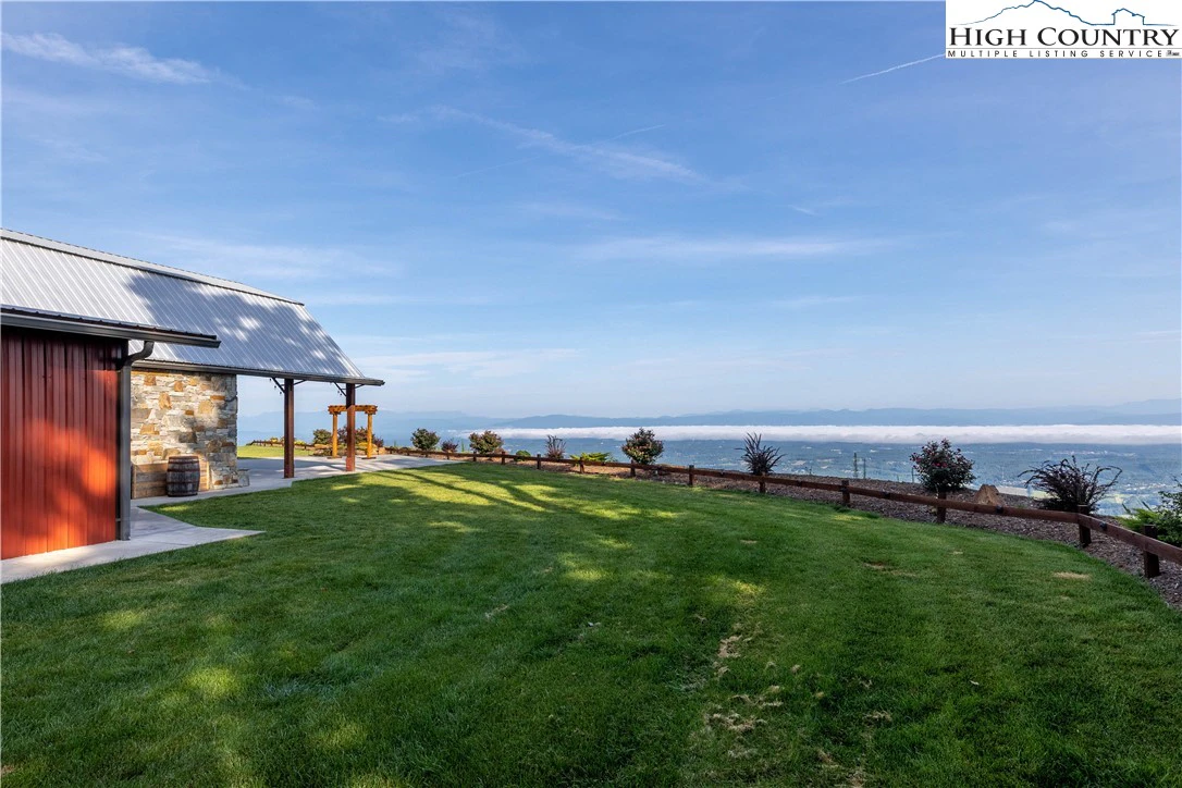 Image number 12 for the current listing