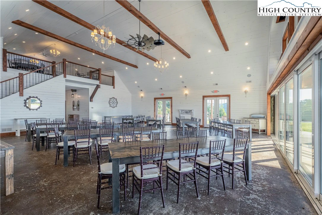 Image number 2 for the current listing