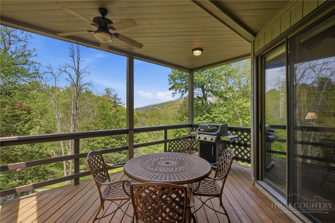 Image number 20 for the current listing