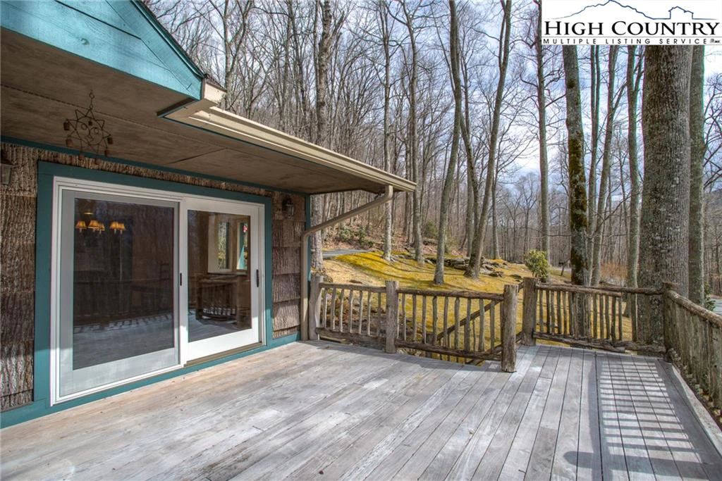 Image number 5 for the current listing