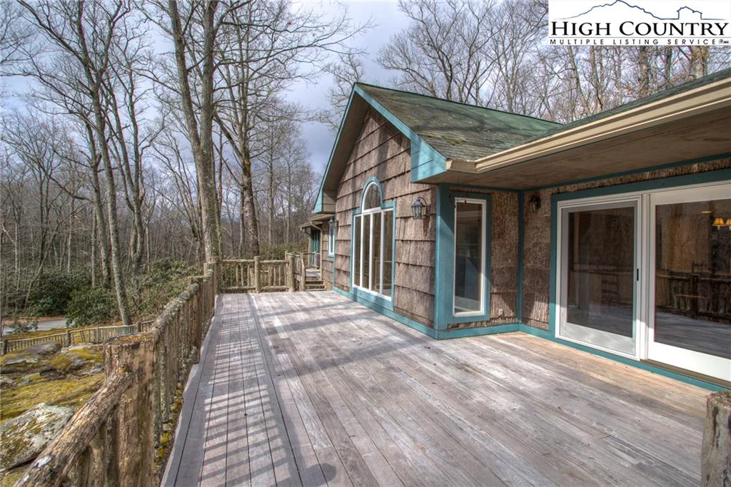 Image number 6 for the current listing