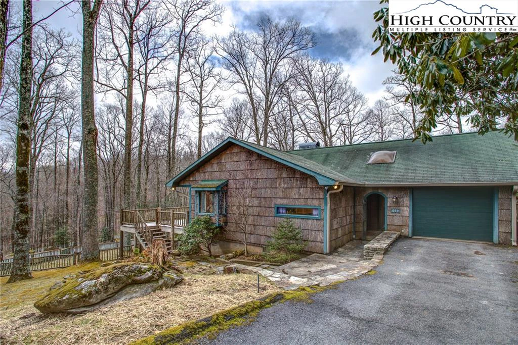 Image number 13 for the current listing