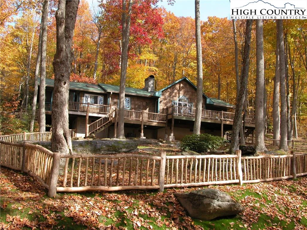 Image number 15 for the current listing