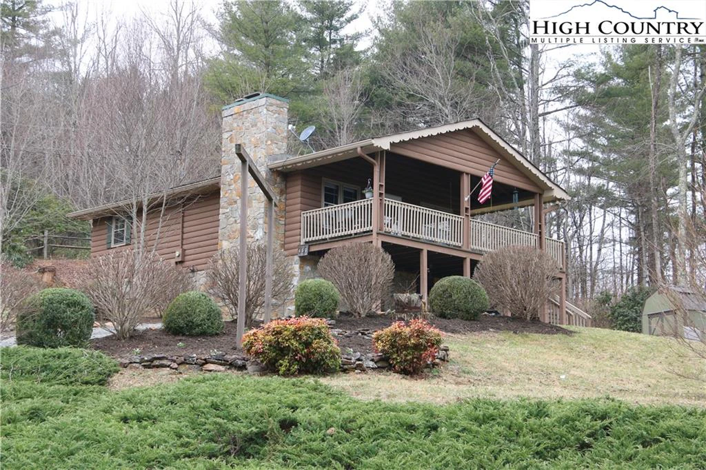 Image number 1 for the current listing