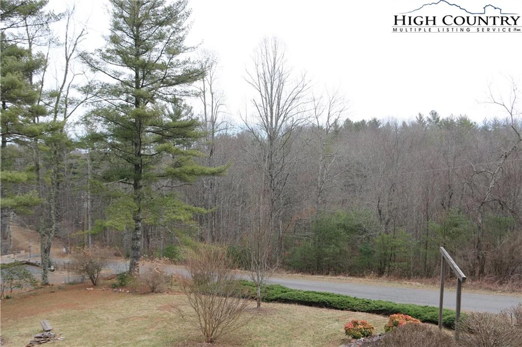 Image number 9 for the current listing