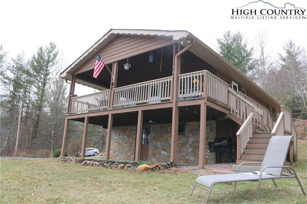 Image number 14 for the current listing