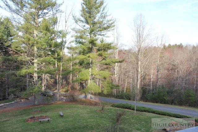 Image number 14 for the current listing