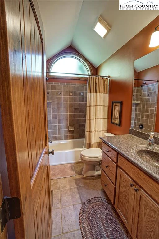 Image number 3 for the current listing