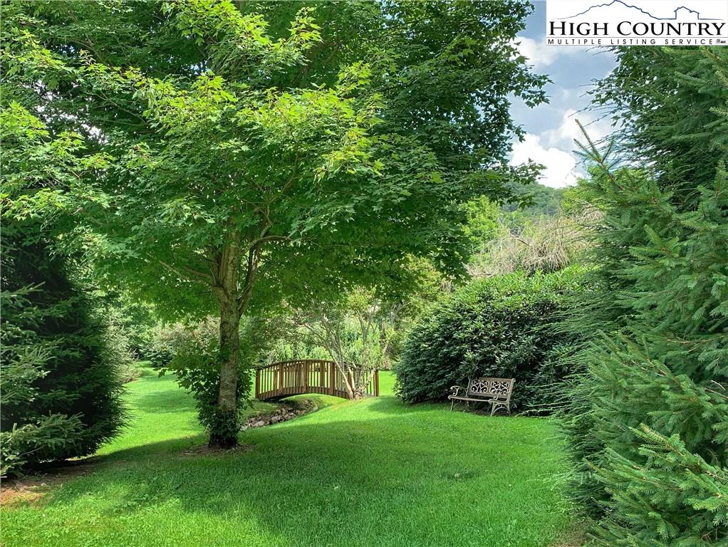 Image number 18 for the current listing