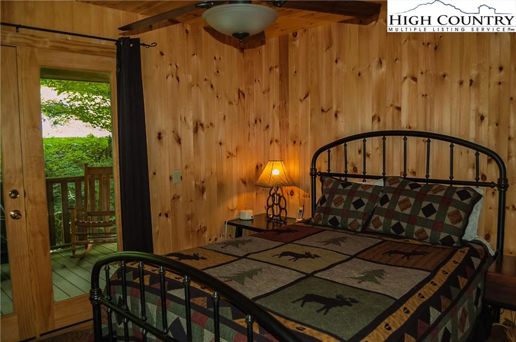 Image number 12 for the current listing