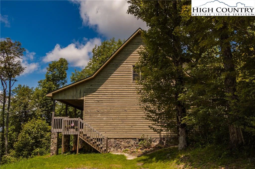 Image number 3 for the current listing
