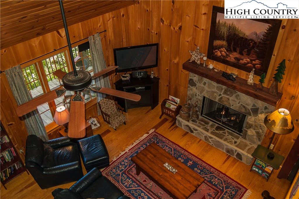 Image number 20 for the current listing