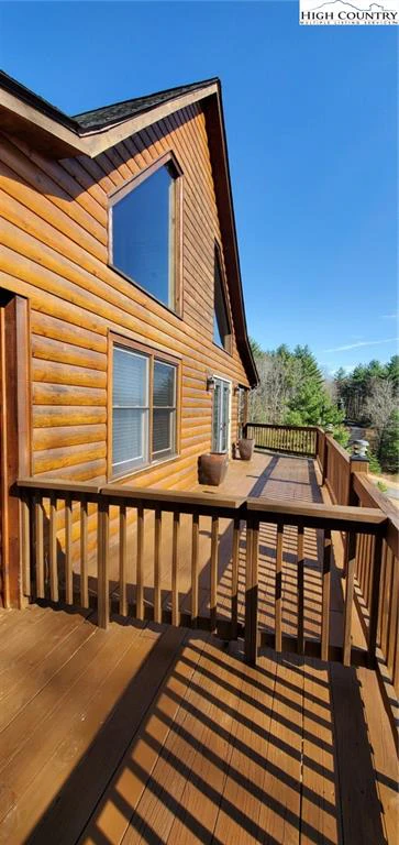 Image number 16 for the current listing