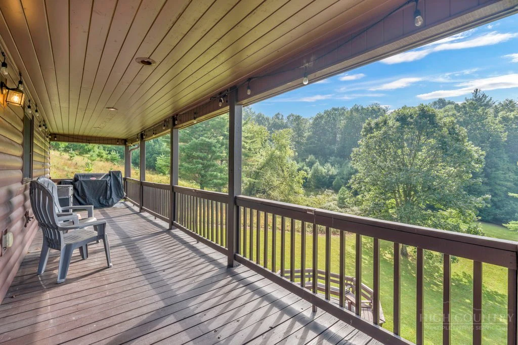 Image number 8 for the current listing
