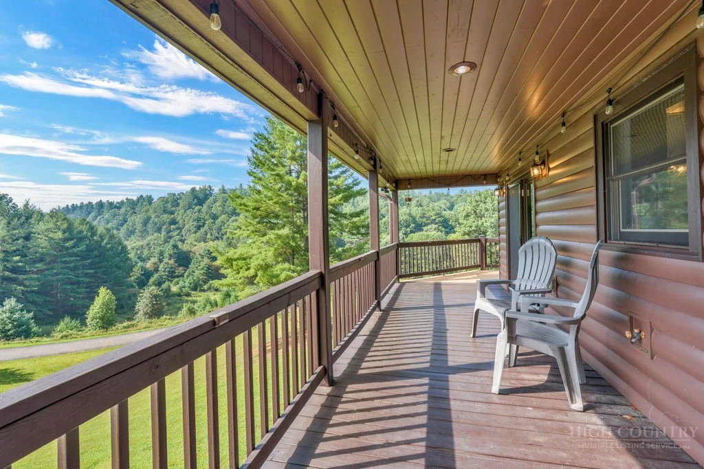 Image number 9 for the current listing