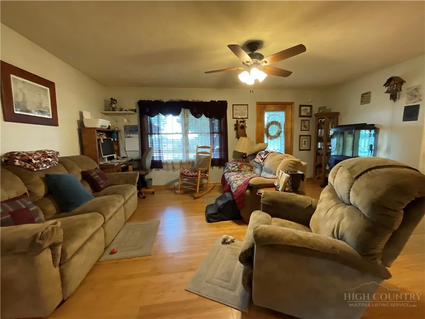 Image number 9 for the current listing