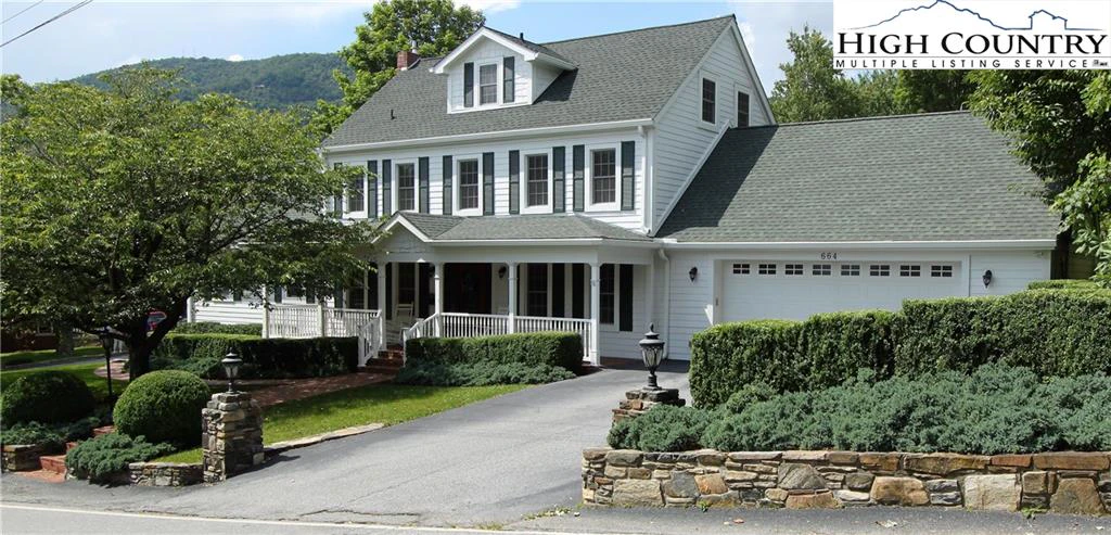 Image number 1 for the current listing